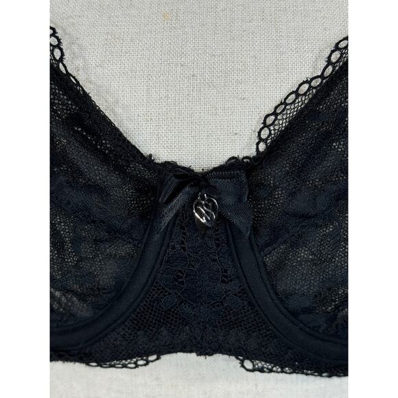 Victoria’s Secret Body By SZ 36D Unlined Demi Bra Floral Lace Wired Adjustable - Picture 3 of 11
